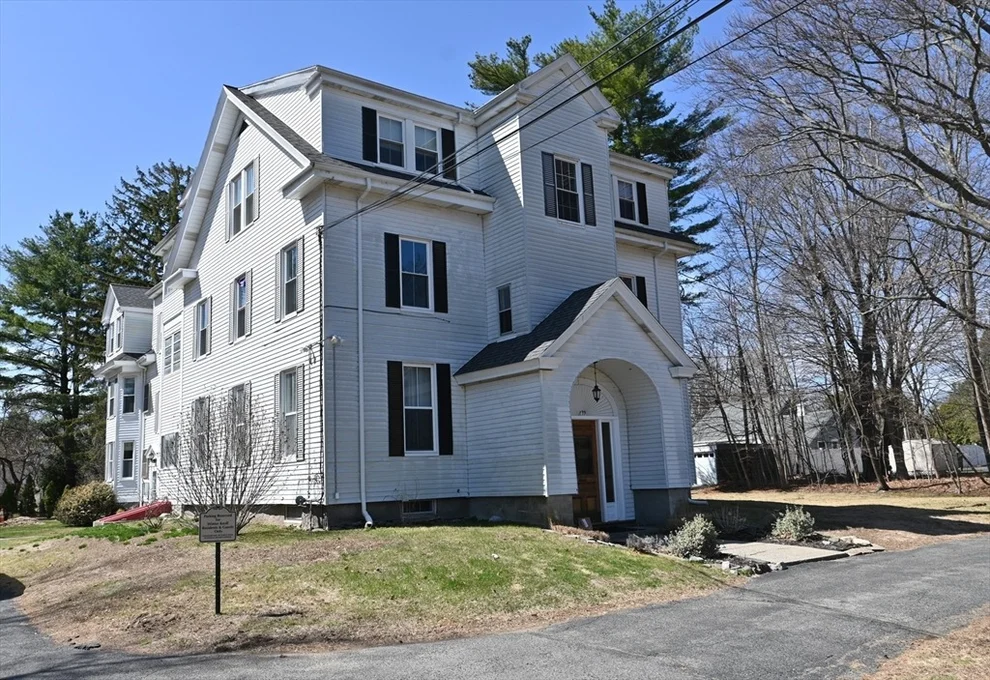 Unit for sale at 139-141 Winter St, Framingham, MA 01702