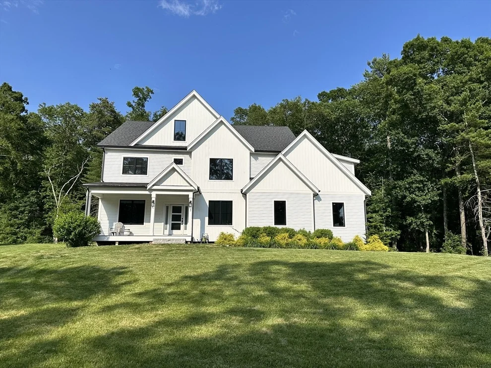 Unit for sale at 7 Liberty Ln, Holliston, MA 01746