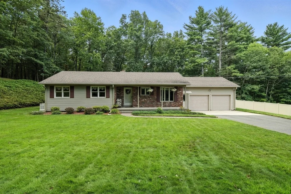 Unit for sale at 622 E Mountain Road, Westfield, MA 01085