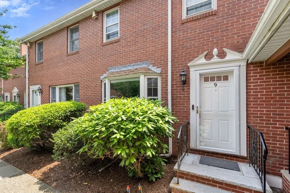 Unit for sale at 224 Park St, Stoneham, MA 02180