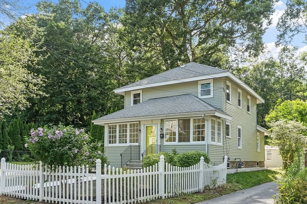 Unit for sale at 12 Romola Rd, Worcester, MA 01605