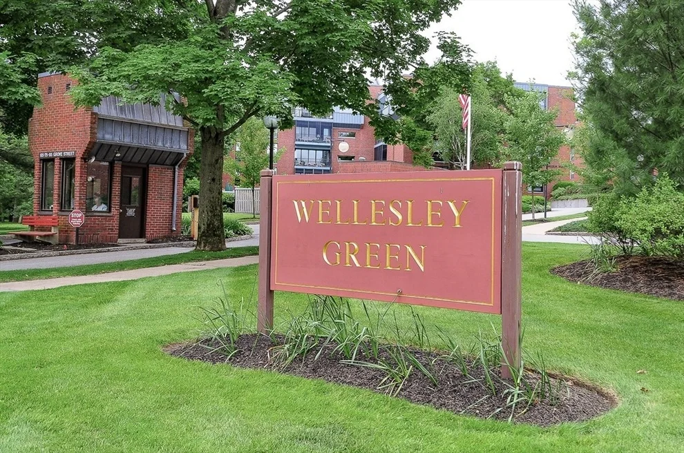 Unit for sale at 75 Grove St, Wellesley, MA 02482