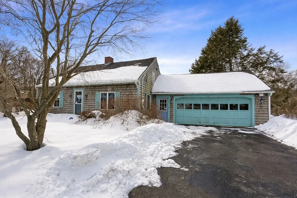 Unit for sale at 720 Hancock St, Abington, MA 02351