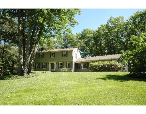 Unit for sale at 27 Deacon Haynes Road, Concord, MA 01742