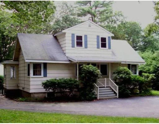 Unit for sale at 28 Chelmsford Rd, Bedford, MA 01730