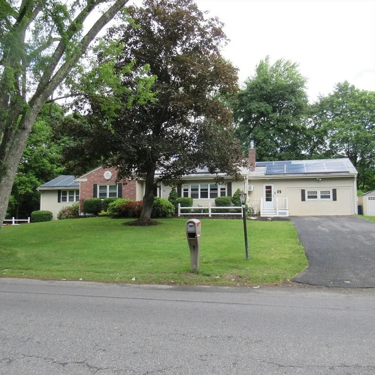Unit for sale at 82 Fox Ave, Dracut, MA 01826