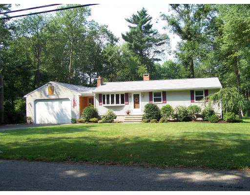Unit for sale at 77 Fruit Street, Norfolk, MA 02056