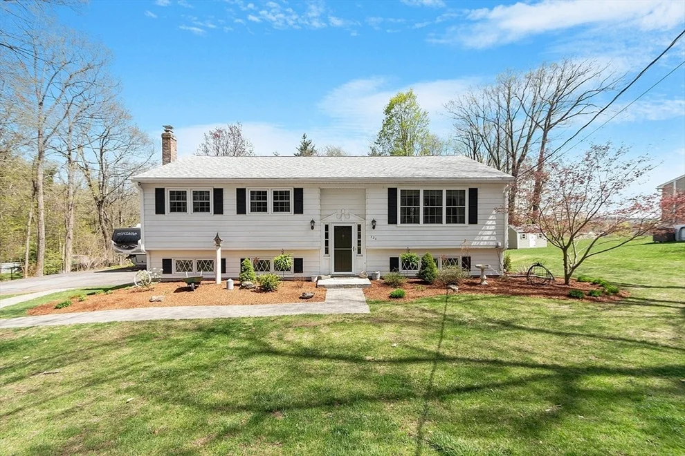 Unit for sale at 520 Rollstone Rd, Fitchburg, MA 01420