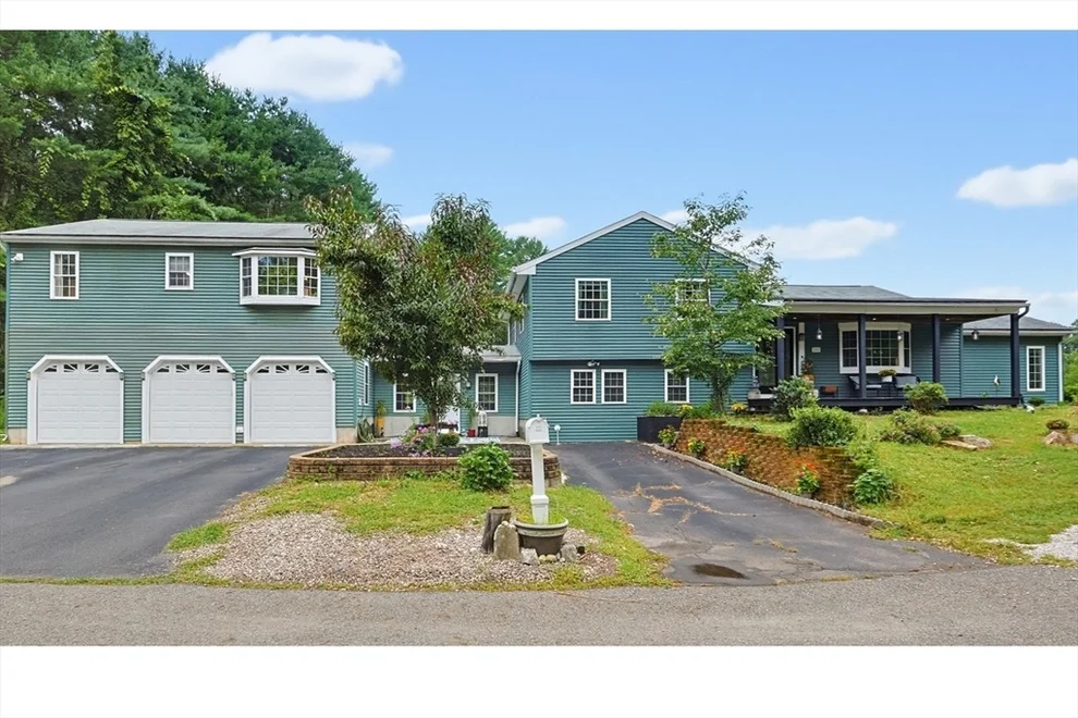 Unit for sale at 25 Old Elmdale Rd, Uxbridge, MA 01569