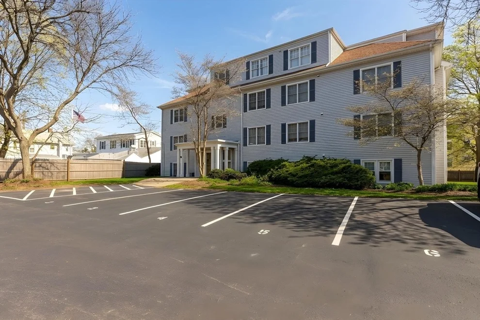 Unit for sale at 14 Webb Pl, Mansfield, MA 02048