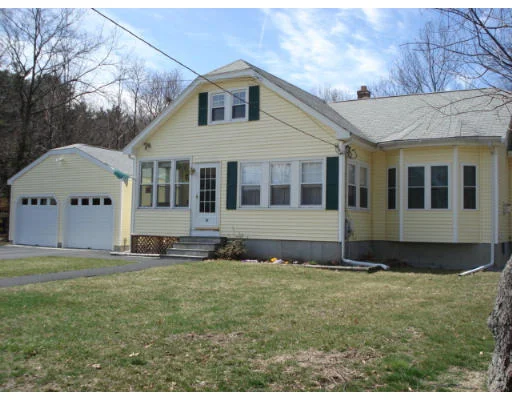 Unit for sale at 82 Hill Ave, Franklin, MA 02038