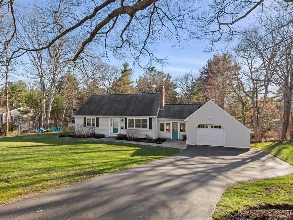 Unit for sale at 11 Phyllis Rd, Foxboro, MA 02035