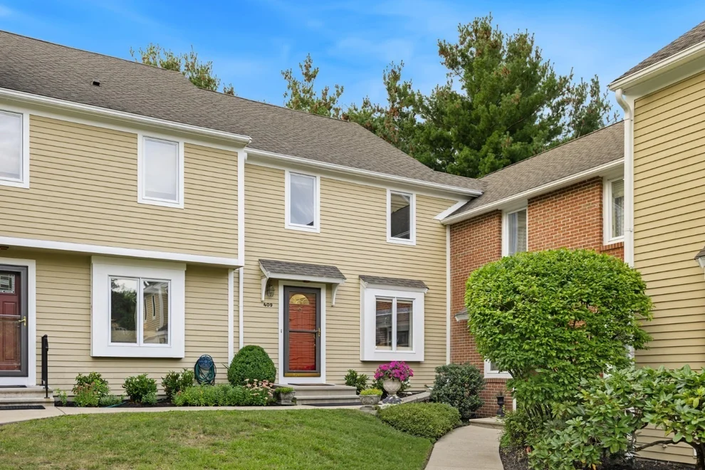Unit for sale at 409 Lewis O Gray Dr, Saugus, MA 01906