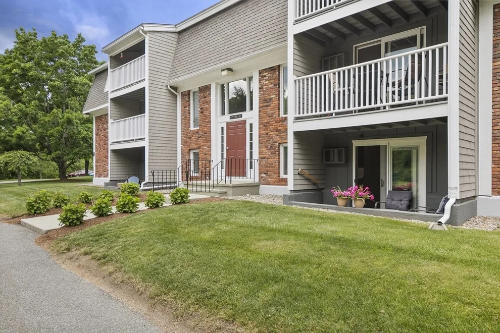 Unit for sale at 220 Bedford St, Bridgewater, MA 02324