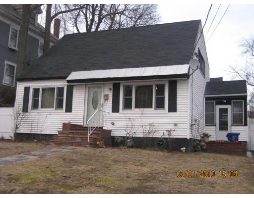 Unit for sale at 15 Dartmouth St, Lawrence, MA 01841