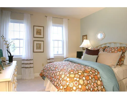 Unit for sale at 902 Brookside Drive, Andover, MA 01810