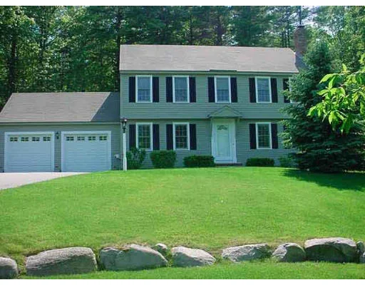 Unit for sale at 3 Harvest Lane, Littleton, MA 01460
