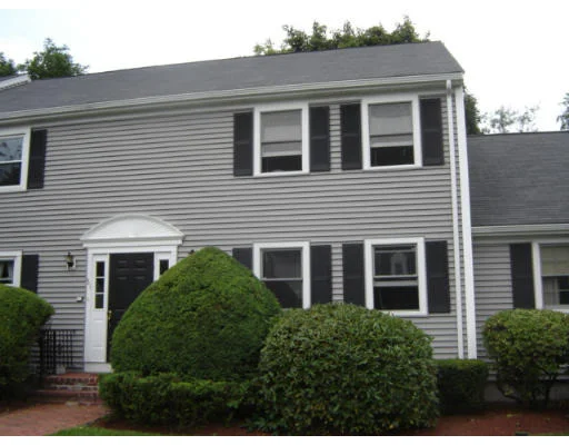 Unit for sale at 53 Casey Cir, Waltham, MA 02451