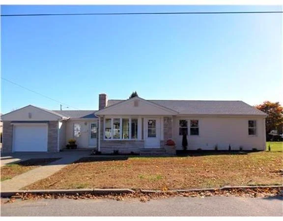 Unit for sale at 1 Benjamin Drive, North Providence, RI 02904