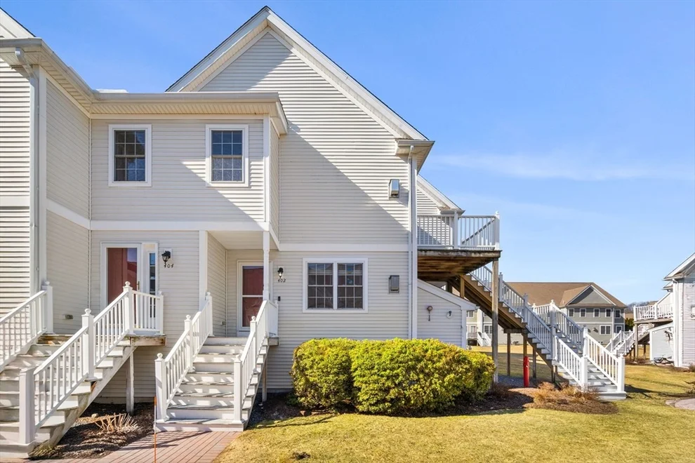 Unit for sale at 402 Tamarack, Abington, MA 02351