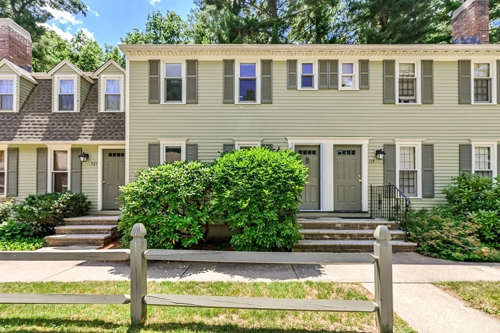 Unit for sale at 520 Wellman Ave, Chelmsford, MA 01863