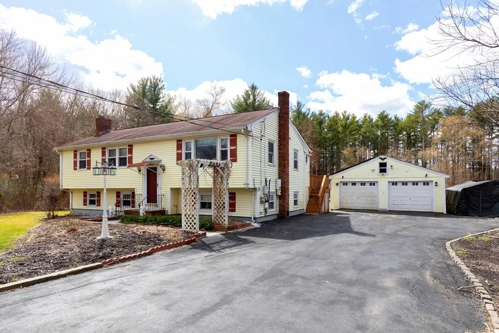 Unit for sale at 11 Winnetuxet Rd, Plympton, MA 02367