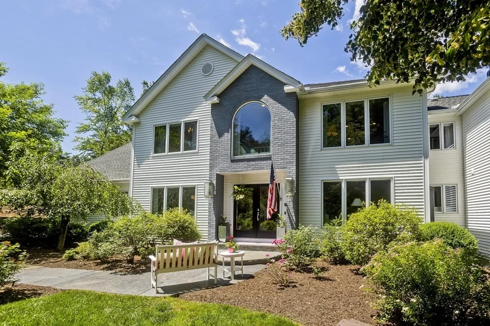 Unit for sale at 183 Loomis Rdg, Westfield, MA 01085