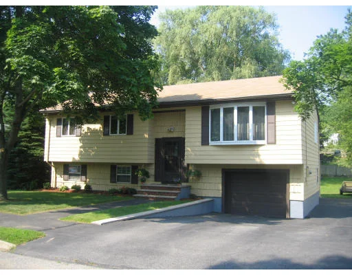 Unit for sale at 16 Osborne Ave., Reading, MA 01867