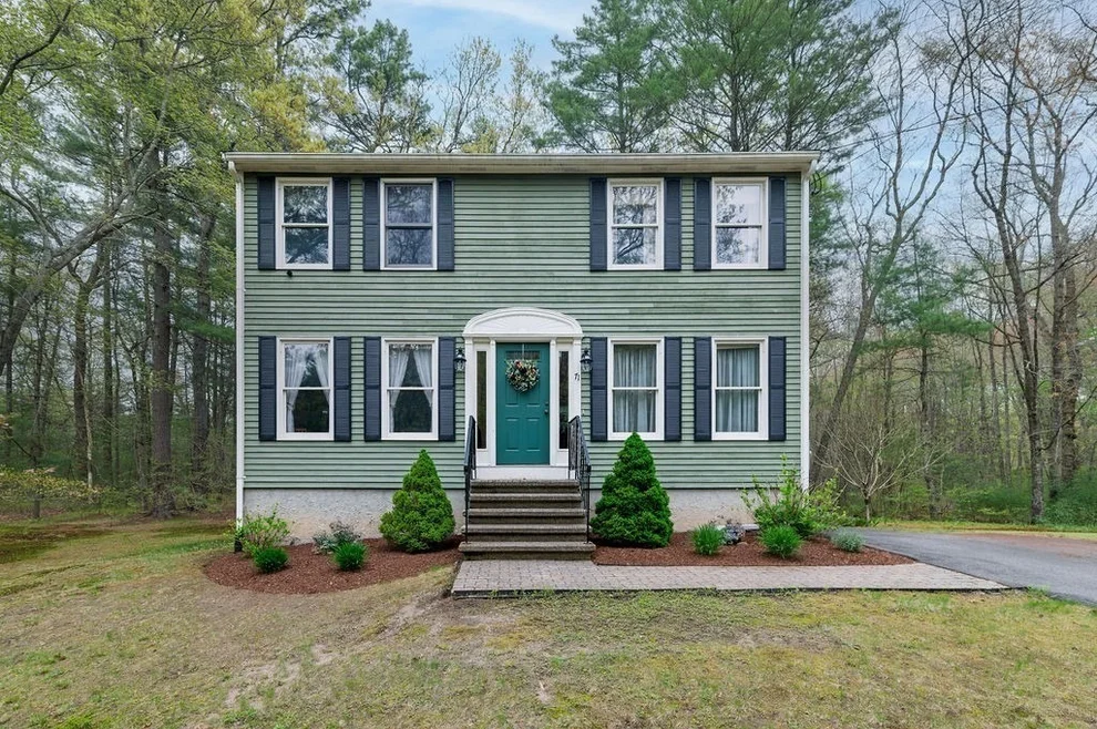 Unit for sale at 71 Harvey St, Taunton, MA 02780