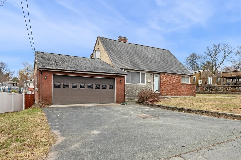 Unit for sale at 11 Netherton Ave, Beverly, MA 01915