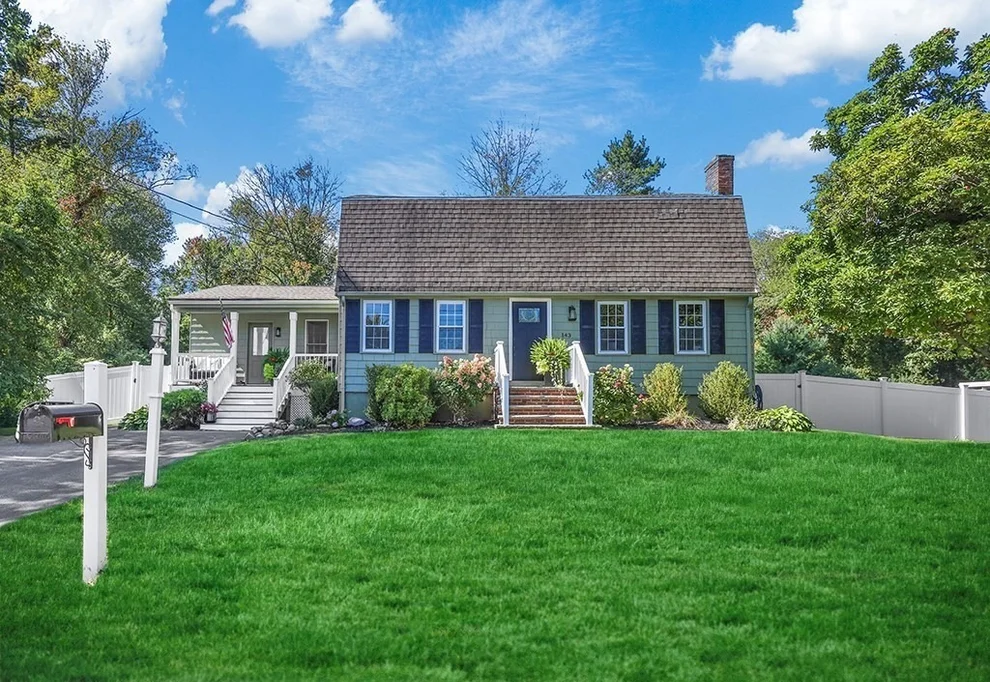 Unit for sale at 143 Tosca Dr, Brockton, MA 02301