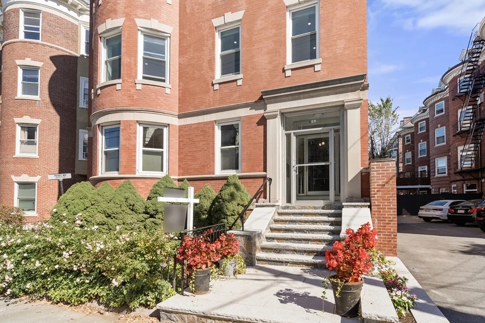 Unit for sale at 359 Tappan, Brookline, MA 02445
