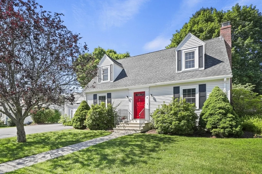 Unit for sale at 4 Richard Avenue, Shrewsbury, MA 01545