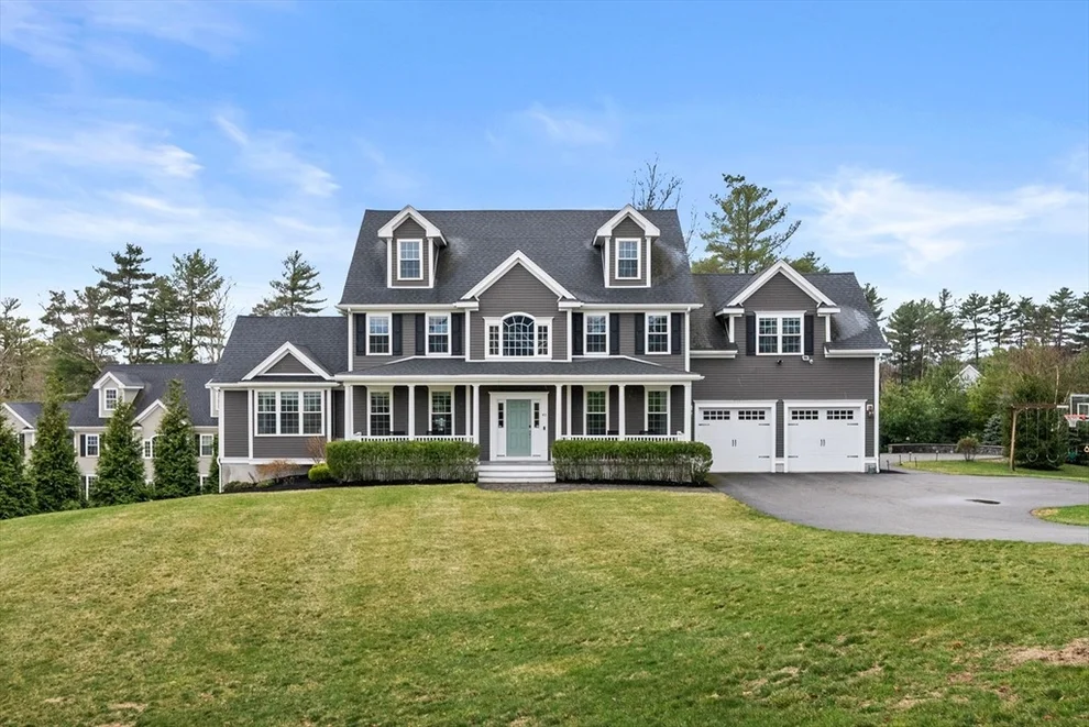 Unit for sale at 45 Saddleback Ln, Canton, MA 02021