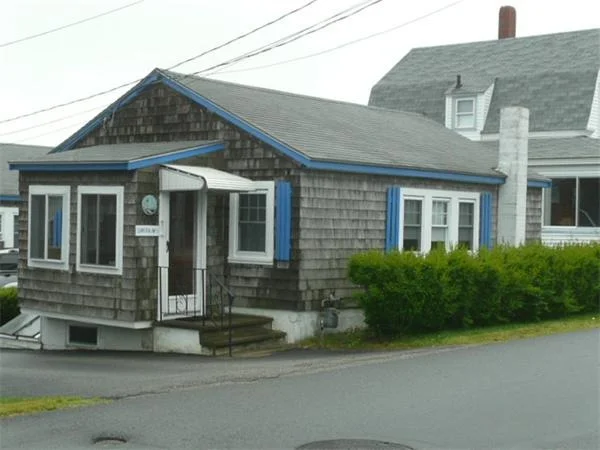 Unit for sale at 5 Church St, Hampton, NH 03842
