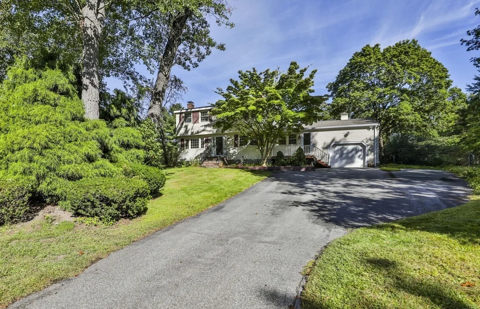 Unit for sale at 45 Arakelian Drive, Billerica, MA 01821