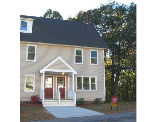 Unit for sale at 127 Border St, Northbridge, MA 01588
