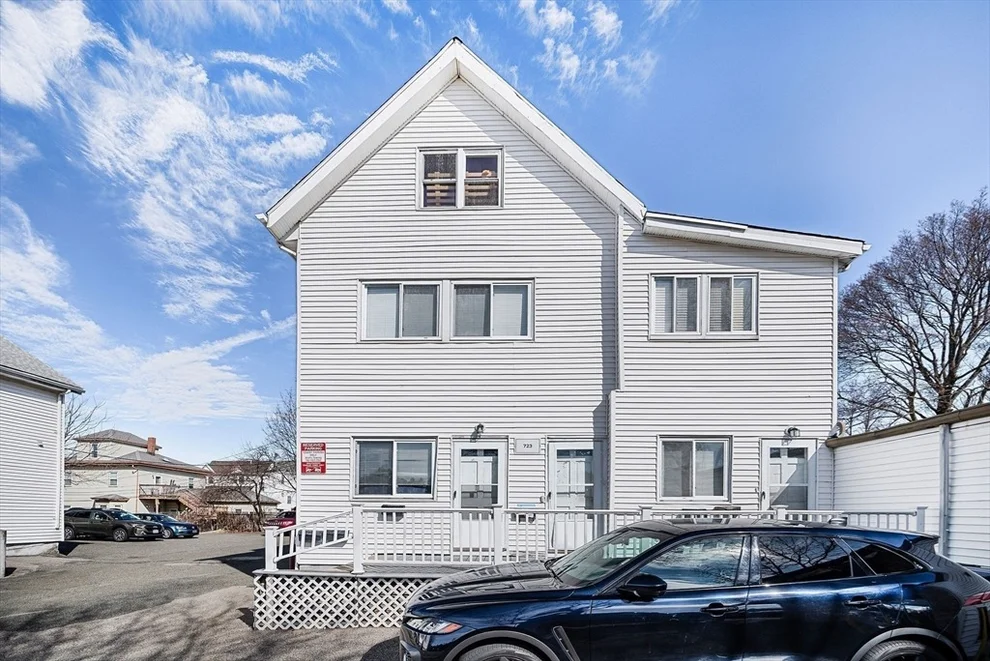 Unit for sale at 723 Washington St, Newton, MA 02458