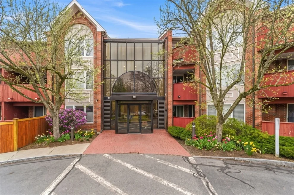 Unit for sale at 100 Rosemary Way, Needham, MA 02494