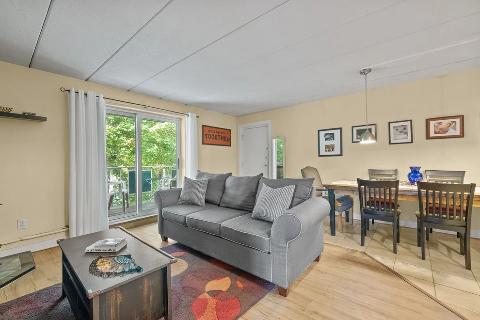 Unit for sale at 296 Commercial St, Braintree, MA 02184