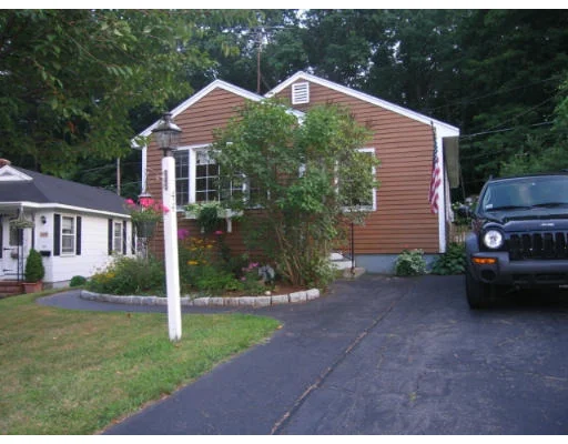 Unit for sale at 44 Hill St, Hopedale, MA 01747