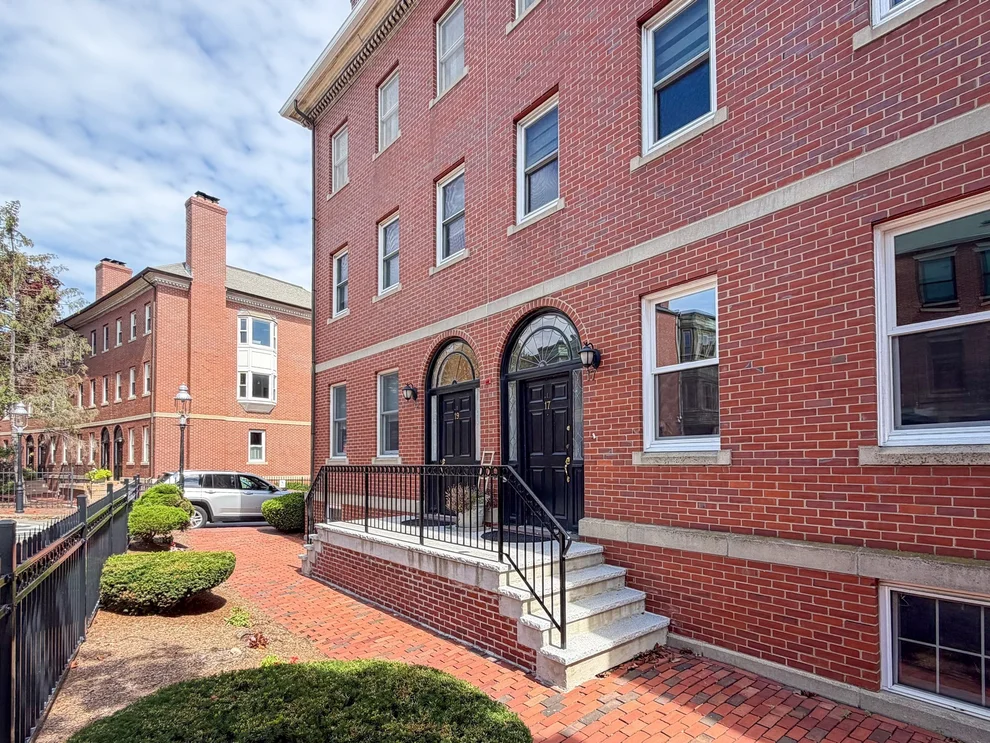 Unit for sale at 17 Main St, Boston, MA 02129