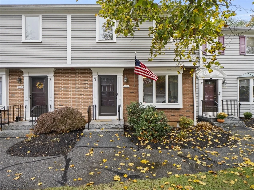 Unit for sale at 903 Foxwood Circle, Peabody, MA 01960