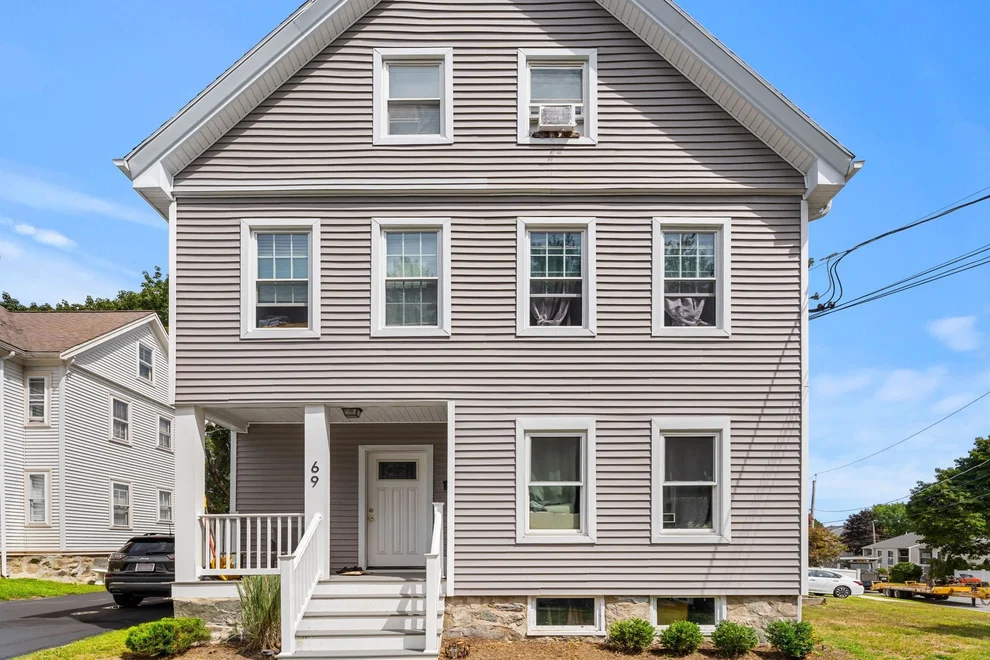 Unit for sale at 69 Prospect Ave, Norwood, MA 02062