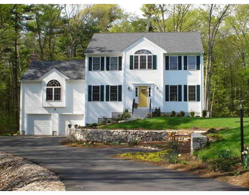 Unit for sale at 59 Susan Lane, Bellingham, MA 02019