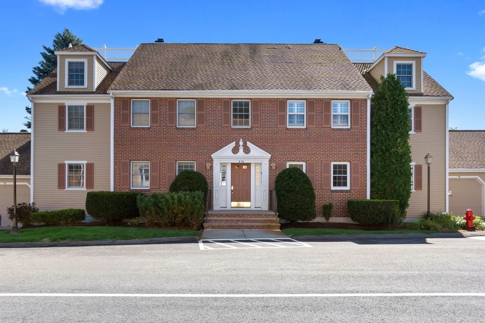 Unit for sale at 9 Weatherly Drive, Salem, MA 01970