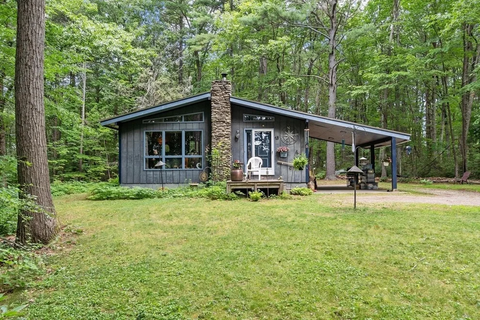 Unit for sale at 13 Lakewood Park Rd, Westminster, MA 01473