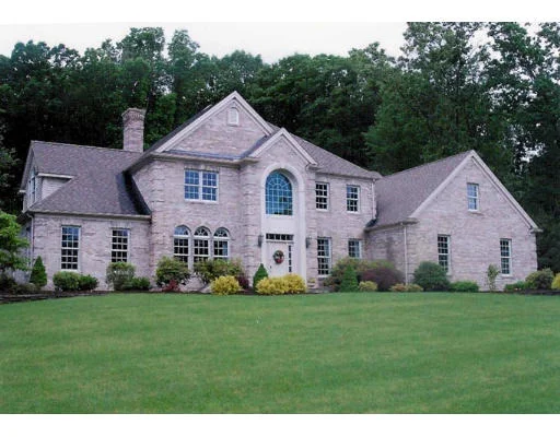 Unit for sale at 60 Old Farm Rd, East Longmeadow, MA 01028