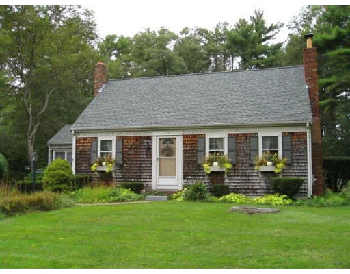 Unit for sale at 118 Valley Street, Pembroke, MA 02359