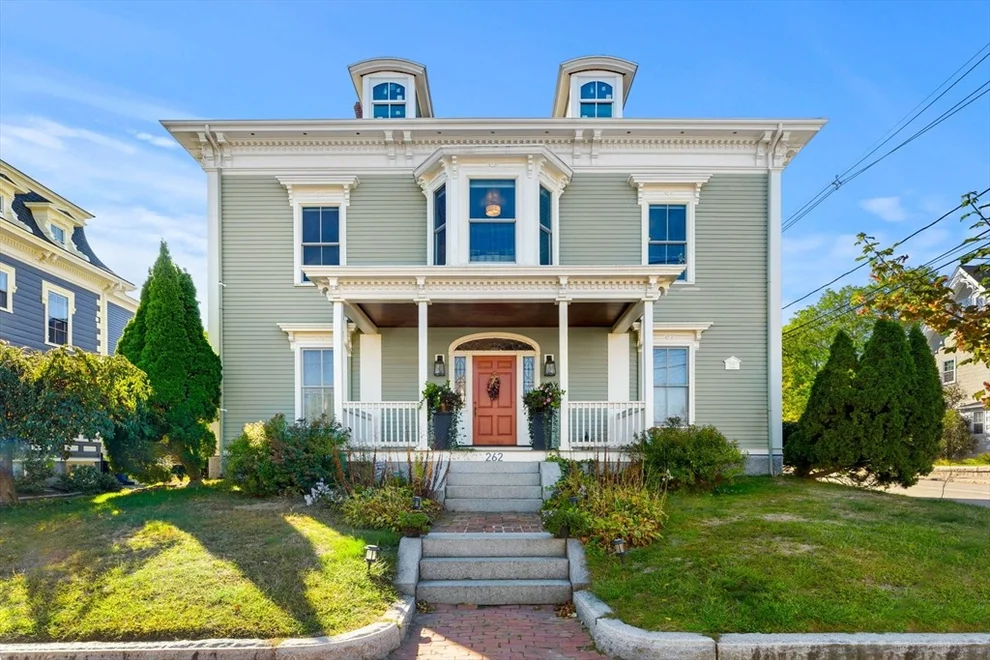 Unit for sale at 262 Lafayette St, Salem, MA 01970
